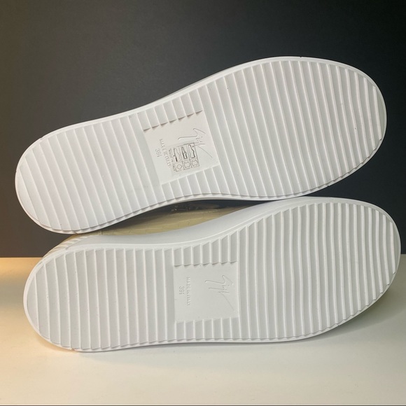 GIUSEPPE ZANOTTI Beige Low Top Crocodile Sneakers - Picture 9 of 16